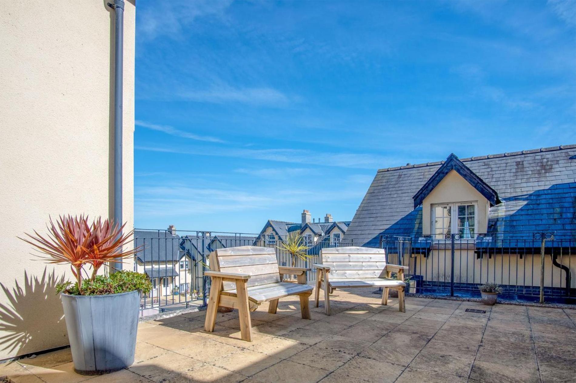 Minarvon - 2 Bedroom Apartment - Saundersfoot Zewnętrze zdjęcie